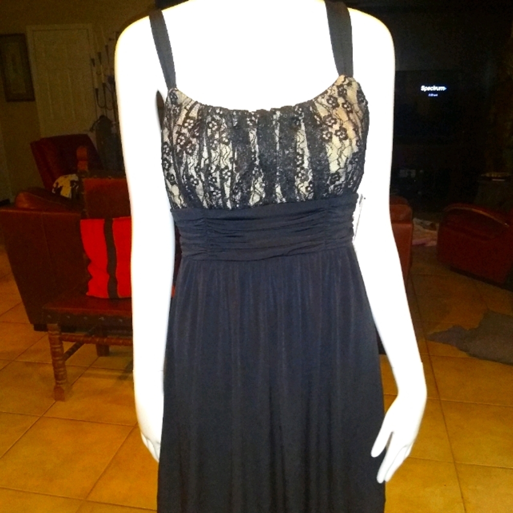 Roulette M Blk/Nude Midi Dress